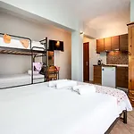 Apartment Famelia Lampiris