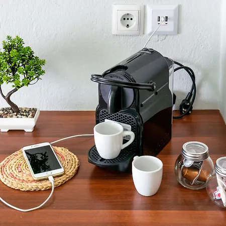 Famelia Lampiris Appartement Potos