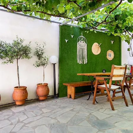 Famelia Lampiris Lägenhet *