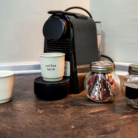 Famelia Lampiris Appartement Potos