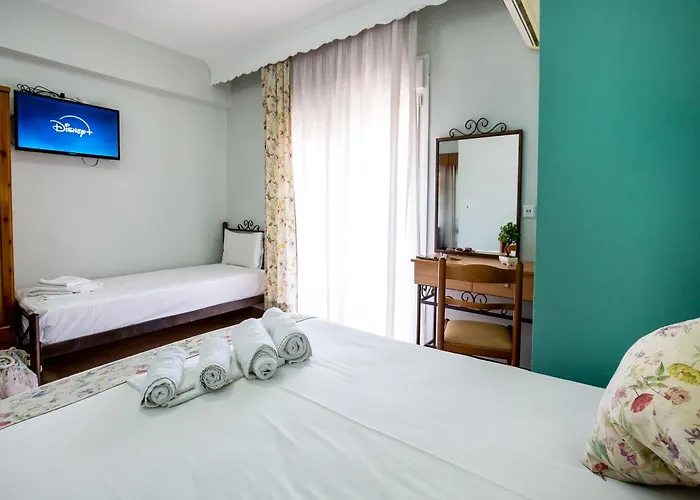 公寓 Famelia Lampiris *