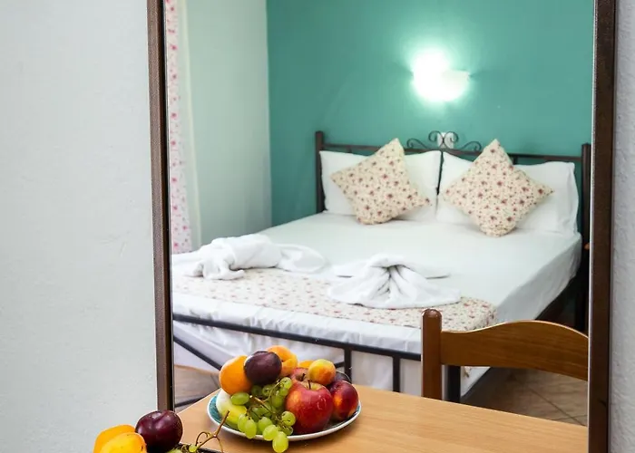 Famelia Lampiris 公寓