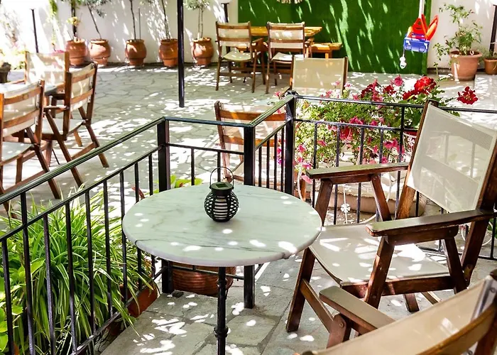 公寓 Famelia Lampiris