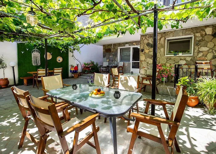 Famelia Lampiris 波托什