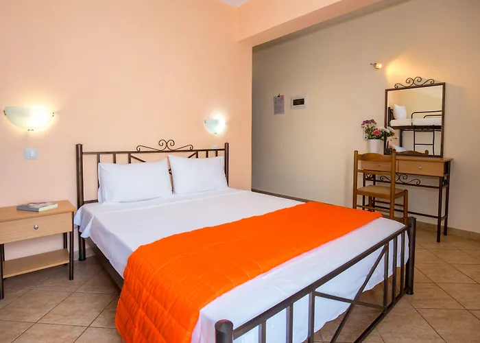 Famelia Lampiris 公寓