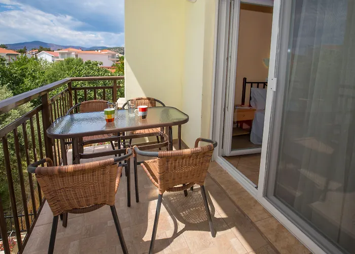 公寓 Famelia Lampiris 波托什